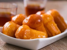 Même sans moule, le pâtissier Jeffrey Cagnes dévoile sa recette pour faire ses propres babas au rhum comme en Italie