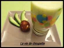 Smoothie mangue avocat et lait d'amande