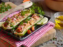 Courgettes farcies : la version végétarienne aux lentilles et feta qu’on va refaire tout l’été !