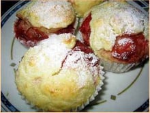 Muffins aux coulis de fraise et rhubarbe