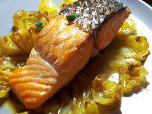 Saumon sauté au miel et son chou braisé à l'orange