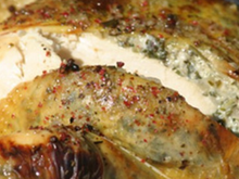 Poulet fermier des Landes farci sous la peau au persil plat, cèpes, échalote & piment d"Espelette