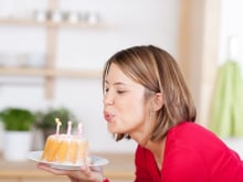 Gâteau, boisson : ces enseignes alimentaires qui vous offrent un cadeau pour votre anniversaire !