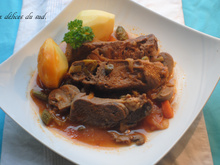 Langue de bœuf sauce piquante aux câpres