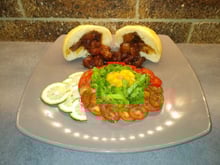 Bāo zi, Banh Bao (petit pain farci et cuit à la vapeur)