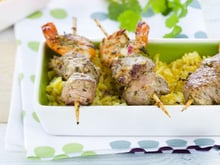 Brochettes d'agneau aux gambas