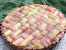 Tarte à la rhubarbe, yaourt et chocolat blanc
