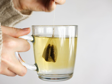 En raison de la présence de contaminants chimiques, cette infusion vendue chez Carrefour représente un risque pour la santé !