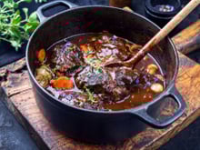 Nos meilleures recettes de plats en sauce réconfortantes pour affronter l’hiver !