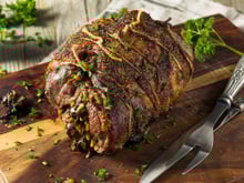 La recette du gigot de 7 heures à la cuillère d’Alain Ducasse :  un classique pour Pâques !