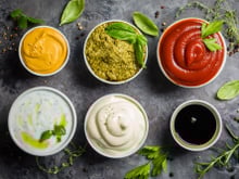 Quelles sont les sauces les moins caloriques ? Le top 5