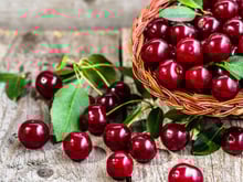 Comment faire ses propres cerises au sirop pour en profiter le reste de l’année : voici notre meilleure recette