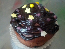 Muffins au chocolat et vermicelle coloré