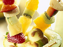 Brochettes de melon aux fruits rouges