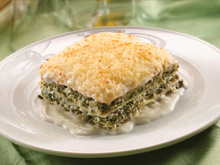 “Ça change la vie” : testez cette recette de lasagnes vertes de Cyril Lignac, réalisée avec un moule à cake !