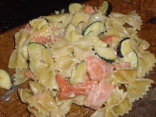 Farfalles saumon et courgettes