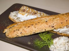 Toasts au poisson et tzatziki de fenouil