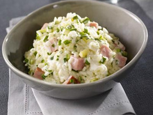 Risotto aux dés de rôti de porc braisés, courgettes et parmesan