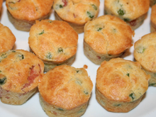 Muffins aux lardons et petits pois