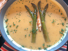 Soupe au crabe et aux asperges