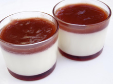 Panna cotta au coulis de fraises