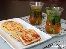 Losanges de semoule aux dattes