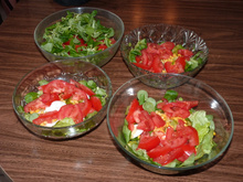 Salade laitue, tomates et poivrons