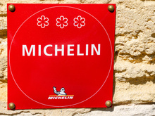 Voici le top 5 des restaurants étoilés Michelin 2025 à moins de 40 € le midi, partout en France