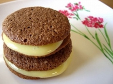 Macarons aux deux chocolats maison