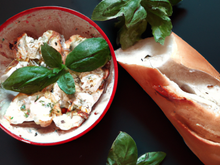 Pain à la féta et au basilic