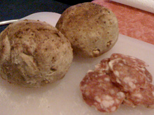 Petits pains aux noix et au gruyère