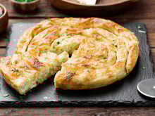 Une recette qui change de la quiche lorraine : découvrez la banitsa, ce feuilleté bulgare au fromage ultra simple à faire