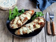 Aubergines confites à l'agneau et à la Fourme d'Ambert AOP