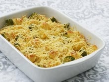 Gratin de brocolis aux lardons et fromage râpé Bello Gratinato Giovanni Ferrari
