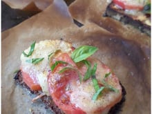 Crostinis sur pain noir maison