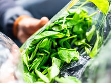 Rappel produit : prudence si vous avez acheté cette salade en sachet chez Carrefour, elle est contaminée par la salmonelle