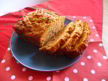 Cake aux tomates sechées et lardons