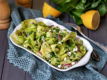 “Canon, ultra frais !” : avec notre recette, vous allez adorer la courgette en salade !