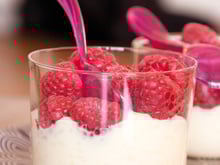 Verrine de riz au lait minute aux framboises et vanille