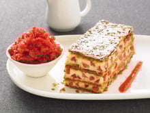 Millefeuille vanille bourbon, granité à la fraise