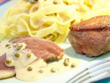 Magret de canard au poivre vert