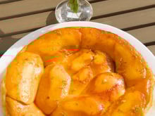 Tarte tatin à la mangue et au citron vert