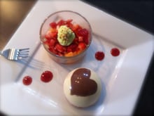 Dôme chocolat blanc à la mousse de framboise