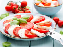 Salade à l'italienne, tomates, mozzarella