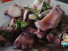 Salade portugaise de poulpe aux oignons