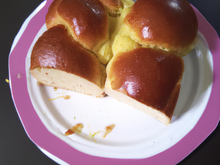 Brioche fourrée à la confiture