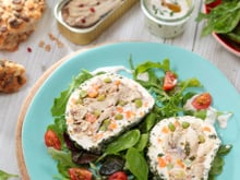 La terrine de maquereau, petits légumes et fromage frais