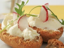 Le St Môret®, le fromage frais qui a marqué plusieurs générations !