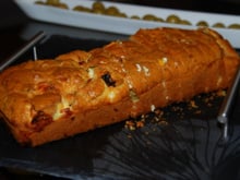 Cake à la feta et tomates confites