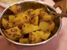 Recette indienne végétarienne Jeera Aloo